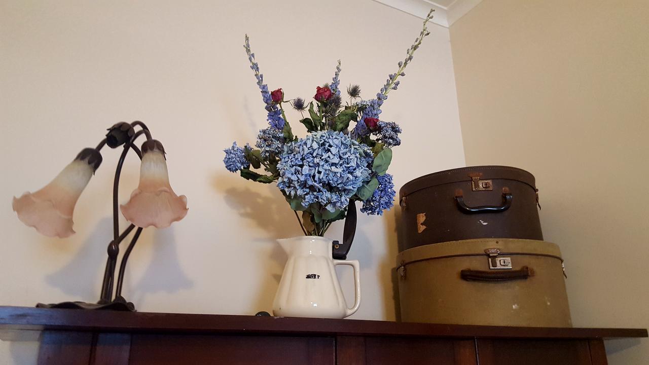 Blue Bell Inn Sorell Kültér fotó